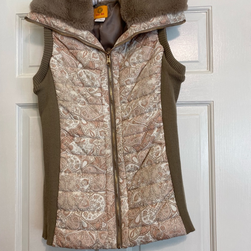 Ruby Rd. Vest - Picture 1 of 2